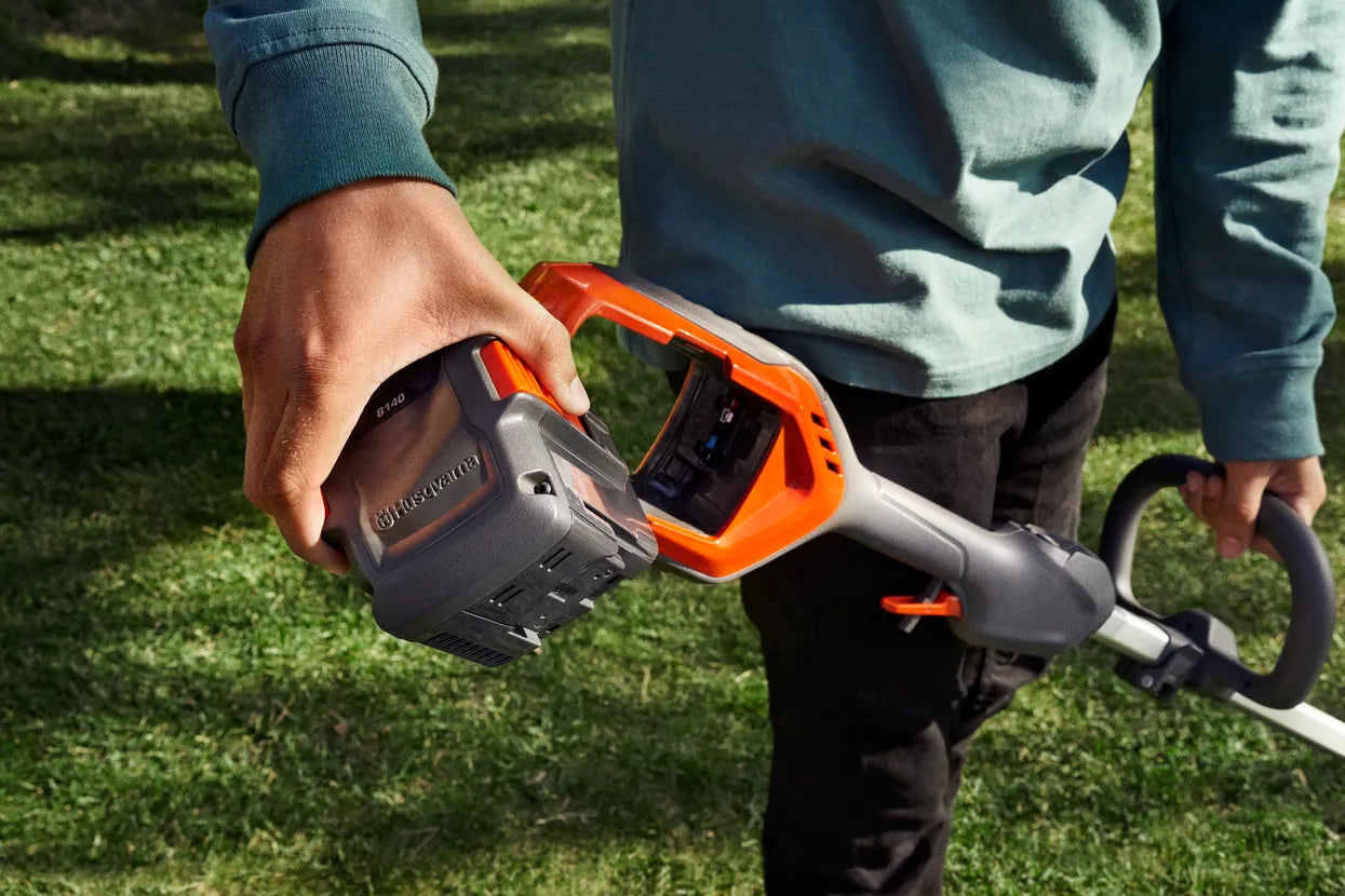 Husqvarna 215iL – Coupe-Bordures
