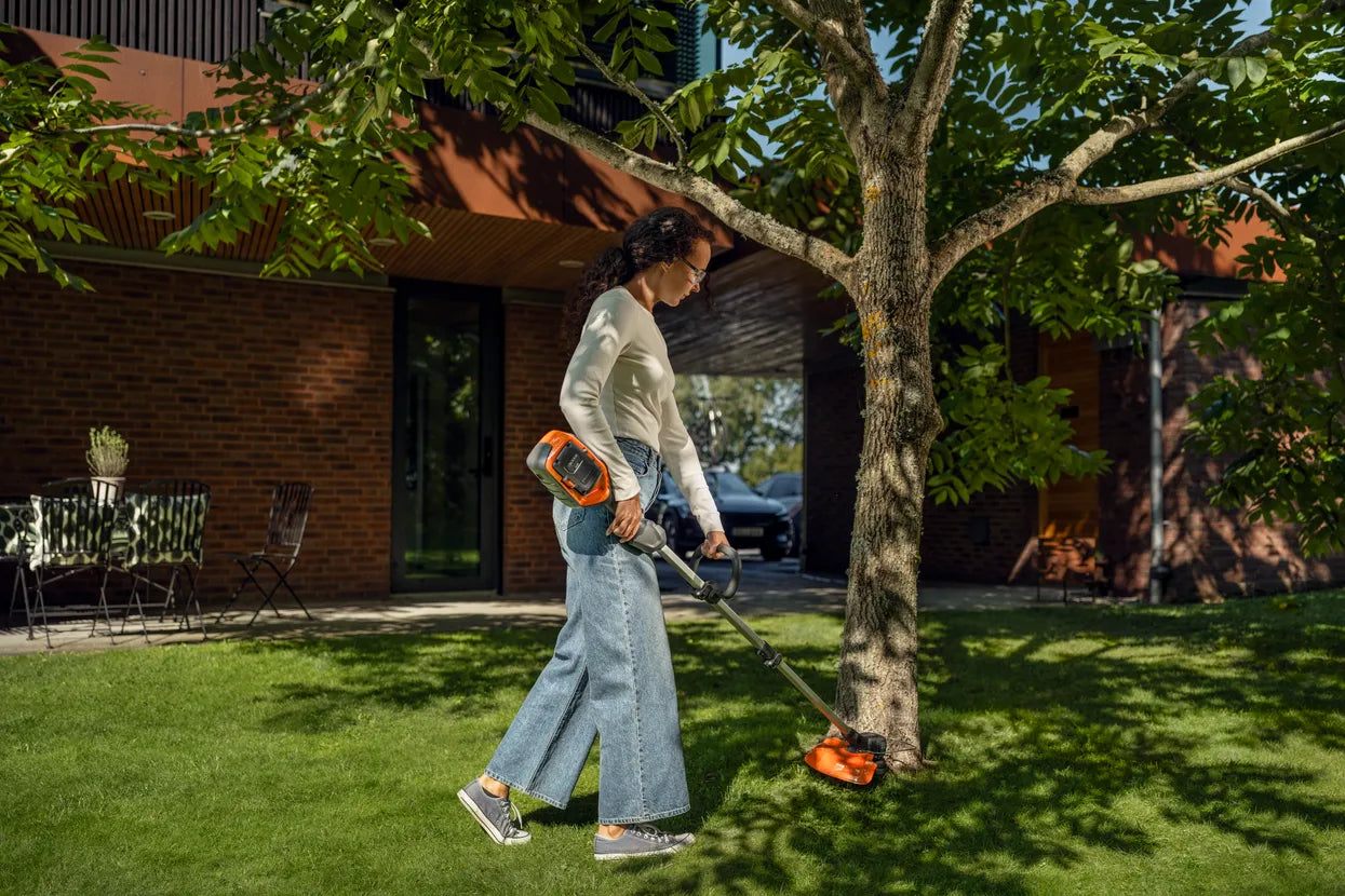 Husqvarna 215iL – Coupe-Bordures